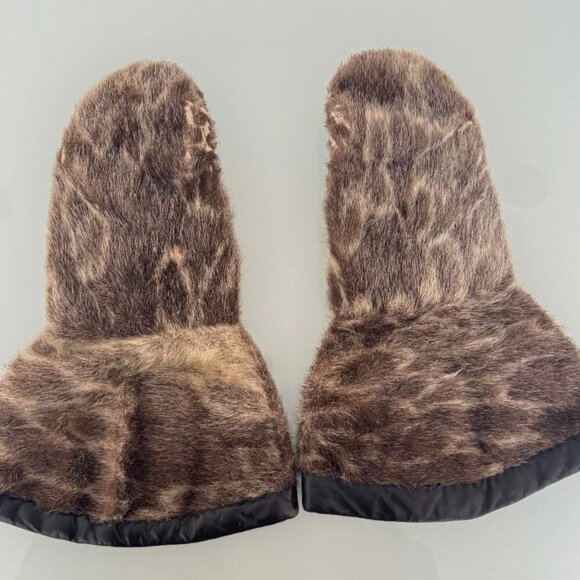 Genuine Sealskin Winter Coat and Mits Chevron Fur Seal Vintage Unisex Canada - Picture 5 of 16